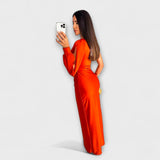Julie - Elegancka sukienka z wyrafinowaniem