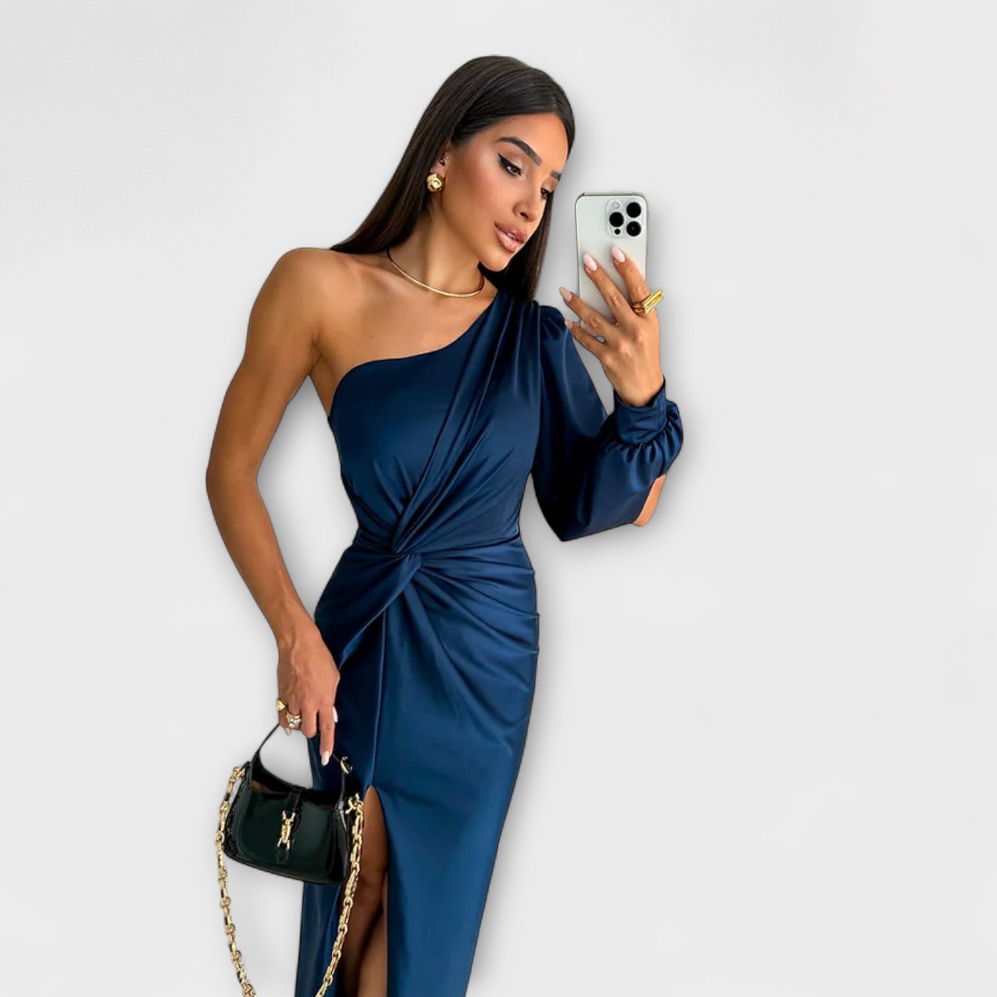 Julie - Elegancka sukienka z wyrafinowaniem