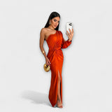 Julie - Elegancka sukienka z wyrafinowaniem